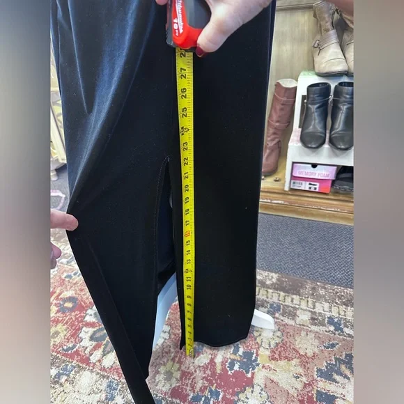 Hugo Buscati Elegant Black velvet gown EXCELLENT CONDITION!A bit stretchy Sz Med - Picture 6 of 10